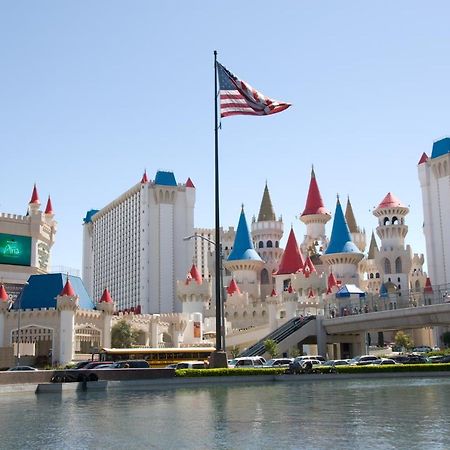 Beddable Unit By The Excalibur Casino Las Vegas Strip Экстерьер фото